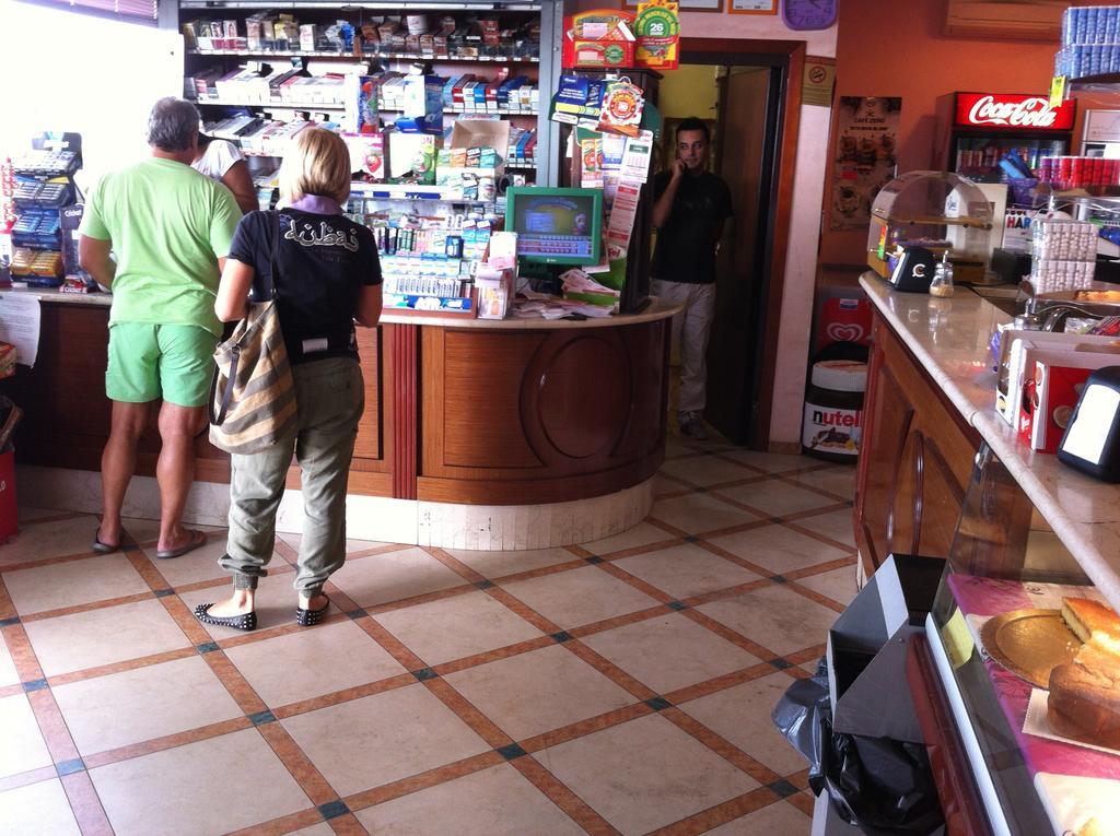 White House Motel Cerveteri Exterior photo